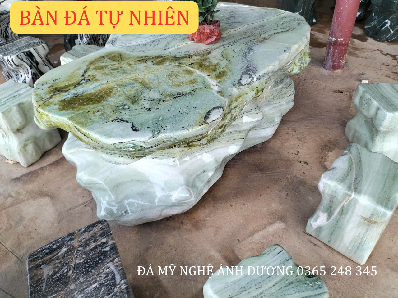 Bàn đá tự nhiên